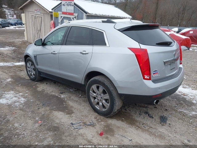 2015 CADILLAC SRX 3GYFNEE33FS592825 Photo 2