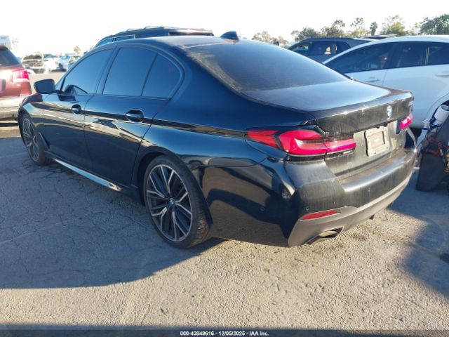 2022 BMW 530 WBA53BH09NWX61351 Photo 2