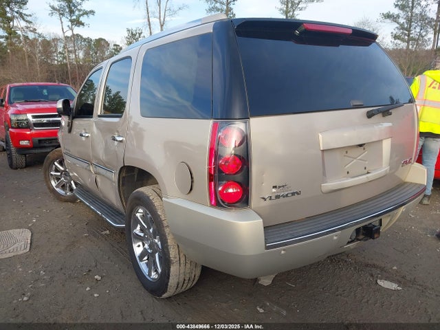 Продаж на аукціоні авто 2007 Gmc Yukon Denali, vin: 1GKFK63837J396507, номер лоту: 43849666