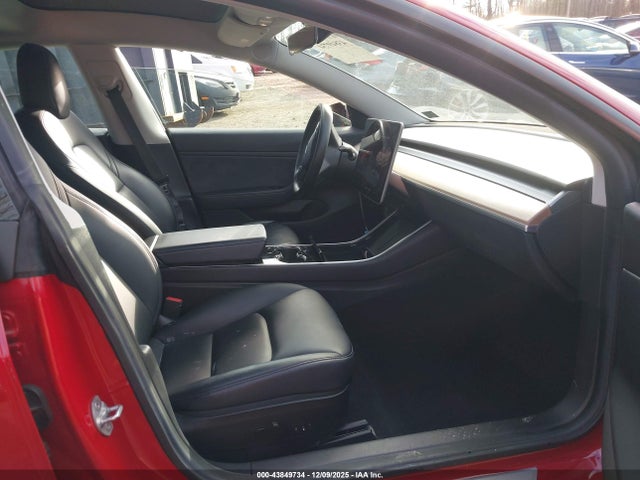 2019 TESLA MODEL 3 5YJ3E1EA2KF411538 Photo 4