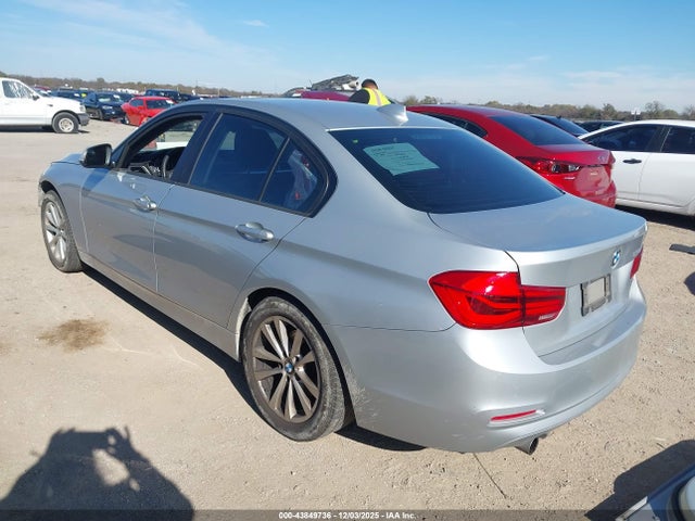 2018 BMW 320I WBA8E1G58JNU93195 Photo 2