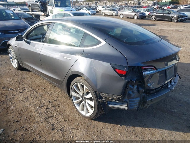 2019 TESLA MODEL 3 5YJ3E1EA8KF314361 Photo 2