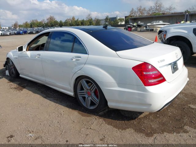 2012 MERCEDES-BENZ S 550 WDDNG7DB7CA469452 Photo 2