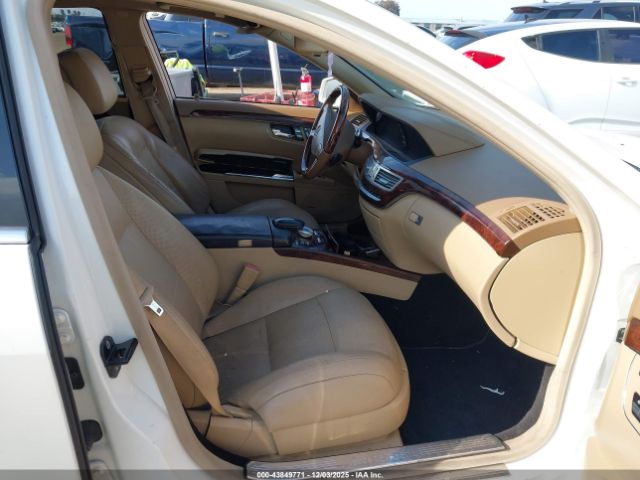 2012 MERCEDES-BENZ S 550 WDDNG7DB7CA469452 Photo 4