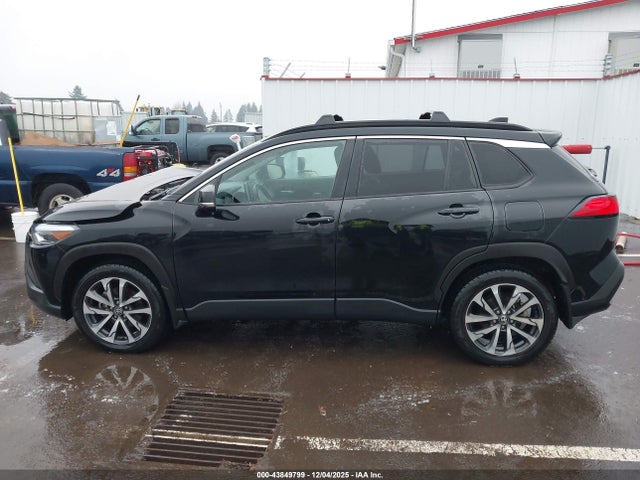 Toyota Corolla Cross Xle 2022 7MUEAABG9NV041935 Image 14