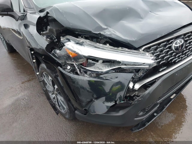Toyota Corolla Cross Xle 2022 7MUEAABG9NV041935 Image 6