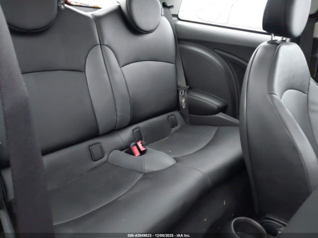 2008 MINI COOPER WMWMF33588TT63923 Photo 7