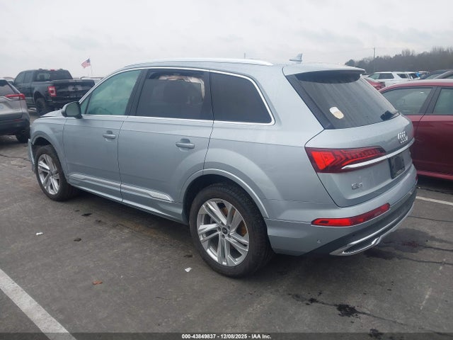 2024 AUDI Q7 WA1LCBF71RD003705 Photo 2