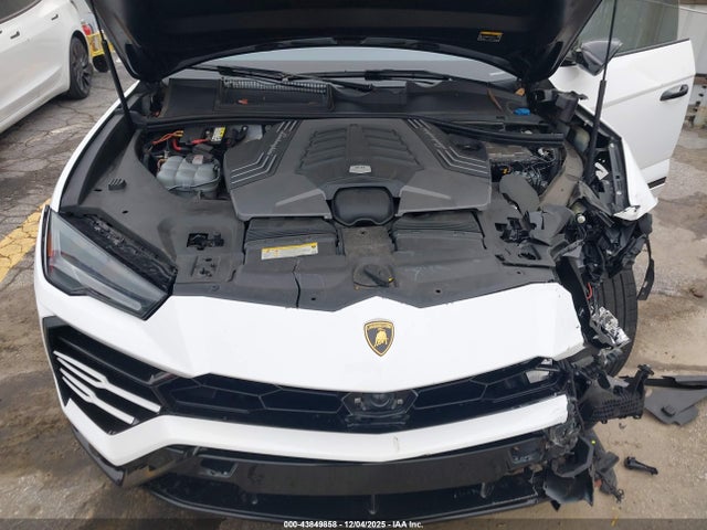 2019 LAMBORGHINI URUS ZPBUA1ZL3KLA01106 Photo 9