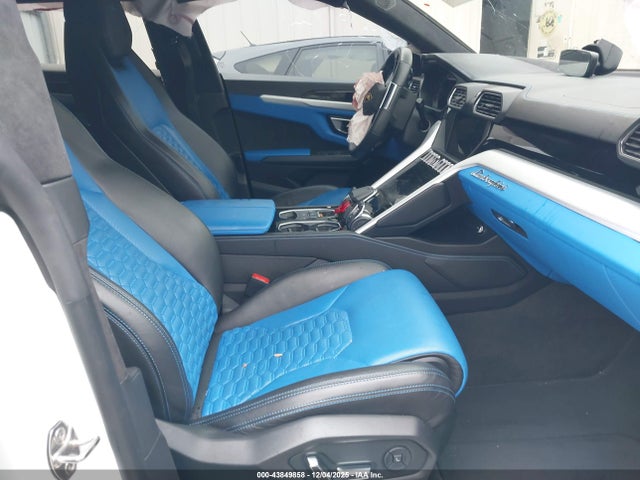 2019 LAMBORGHINI URUS ZPBUA1ZL3KLA01106 Photo 4