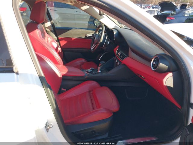 2019 ALFA ROMEO GIULIA ZARFANBNXK7614812 Photo 4