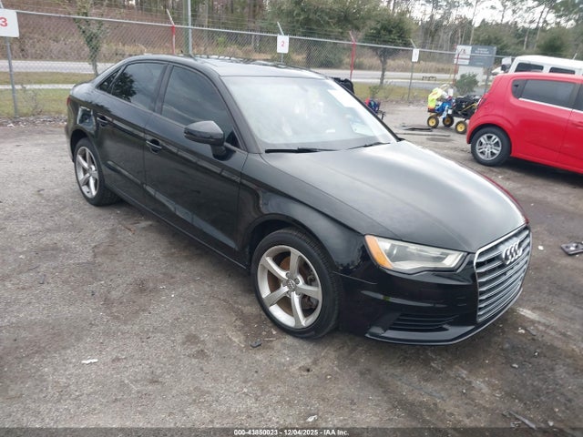 2015 AUDI A3 WAUACGFFXF1126348 Photo 0