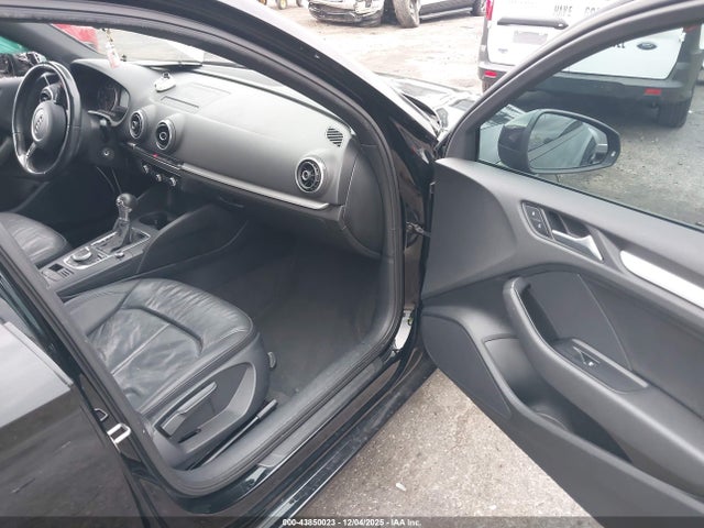2015 AUDI A3 WAUACGFFXF1126348 Photo 4