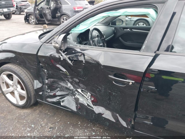 2015 AUDI A3 WAUACGFFXF1126348 Photo 5