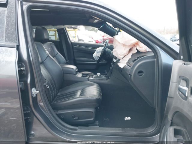 2022 CHRYSLER 300 2C3CCABG0NH167714 Photo 4