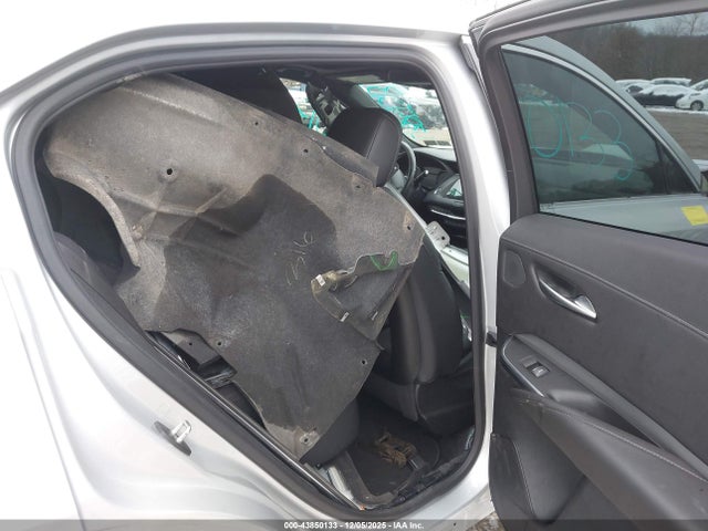 2022 CADILLAC XT4 1GYFZDR46NF101135 Photo 7