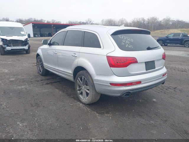 2015 AUDI Q7 WA1LGAFE0FD002697 Photo 2