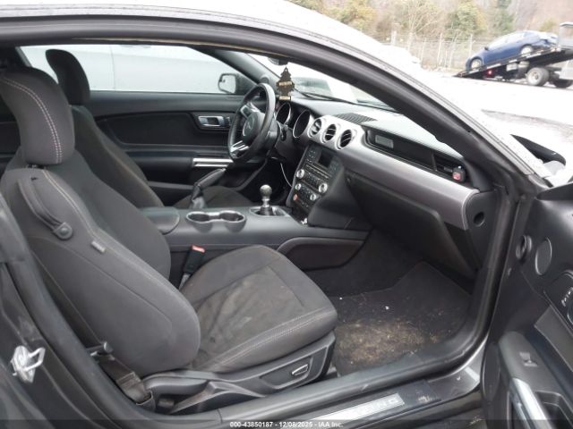 2019 FORD MUSTANG 1FA6P8CFXK5112868 Photo 4