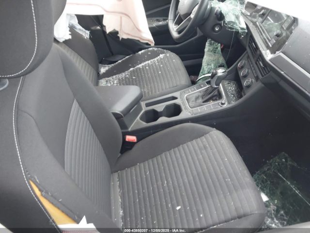 2023 VOLKSWAGEN JETTA 3VW5M7BU5PM021627 Photo 4