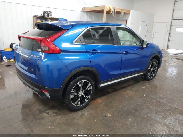 2018 MITSUBISHI ECLIPSE CROSS JA4AT5AA9JZ064237 Photo 3