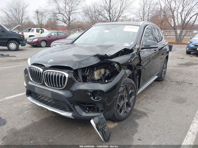 2019 BMW X1 WBXHT3C52K5L37748 Photo 1