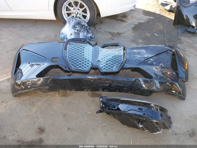 BMW IX M60 2023 WB533CF0XPCM75947 Image 12