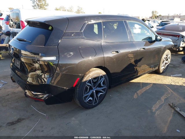 BMW IX M60 2023 WB533CF0XPCM75947 Image 4