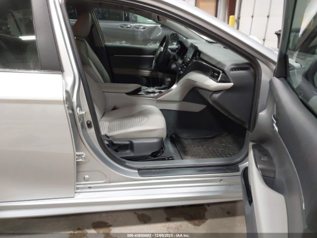 2022 TOYOTA CAMRY 4T1G11BK0NU059545 Photo 4