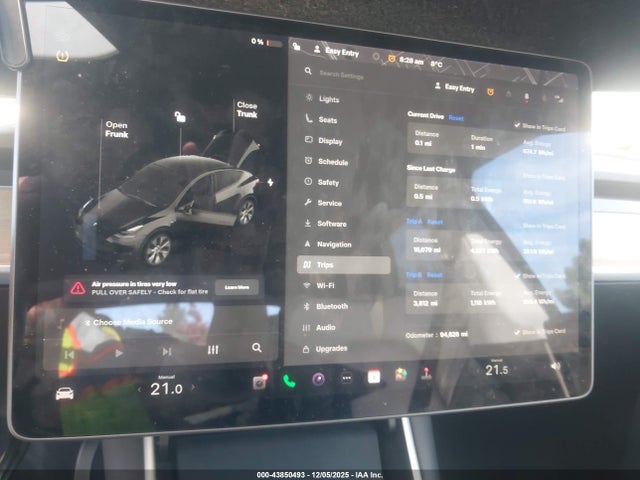 2020 TESLA MODEL Y 5YJYGDEE0LF030096 Photo 6