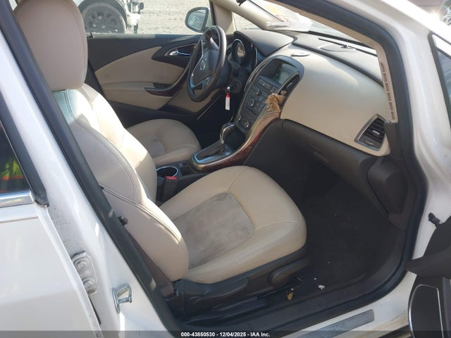 Продажа на аукционе авто 2013 Buick Verano, vin: 1G4PP5SK8D4230420, номер лота: 43850530
