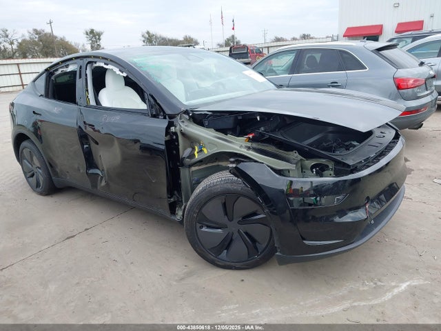 2026 TESLA MODEL Y 7SAYGDED9TA418161 Photo 0