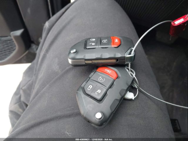 2025 JEEP GLADIATOR 1C6PJTAG3SL518797 Photo 10