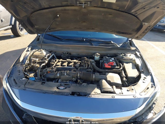 1HGCV1F12KA105609 Honda ACCORD LX
