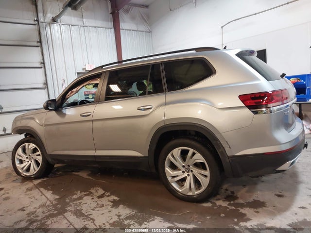 43850688 :رقم المزاد ، 1V2HR2CA8NC556103 vin ، 2022 Volkswagen Atlas 3.6l V6 Se W/technology مزاد بيع