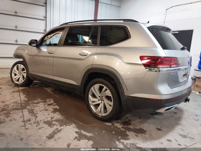 2022 VOLKSWAGEN ATLAS 1V2HR2CA8NC556103 Photo 2