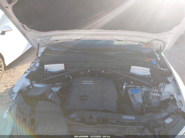 WA1M2AFP3HA069366 Audi Q5 2.0t Premium