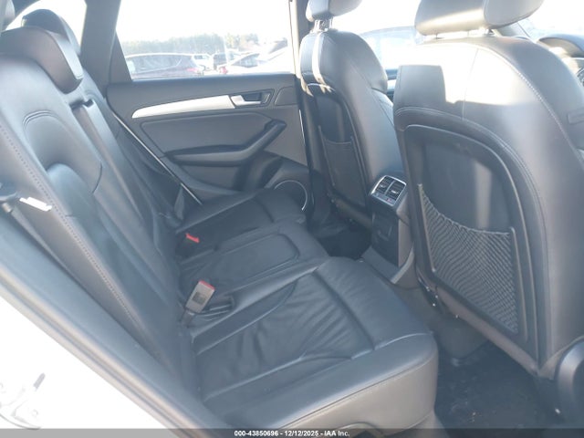 WA1M2AFP3HA069366 Audi Q5 2.0t Premium