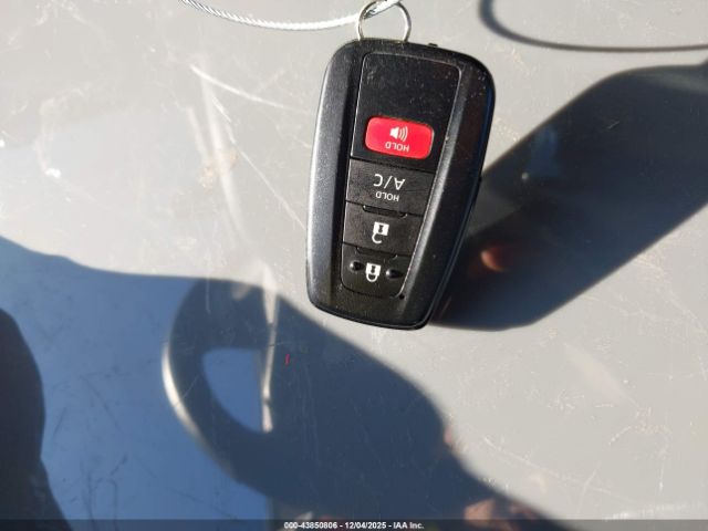 2022 TOYOTA PRIUS PRIME JTDKAMFP5N3200993 Photo 10