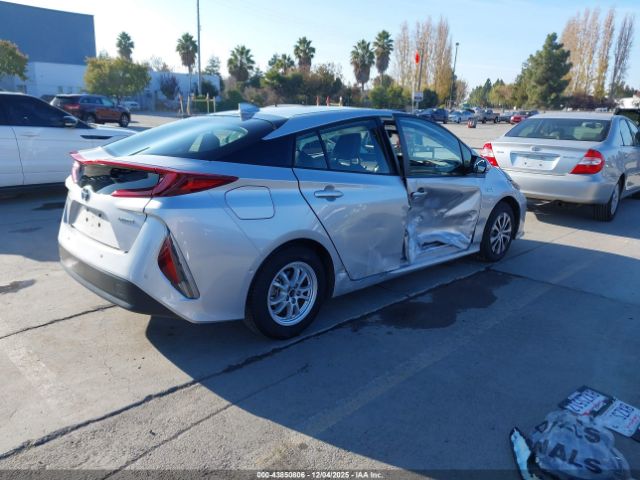 2022 TOYOTA PRIUS PRIME JTDKAMFP5N3200993 Photo 3