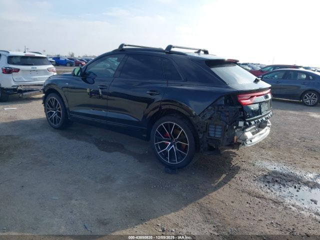 2022 AUDI Q8 WA1FVBF19ND021432 Photo 2