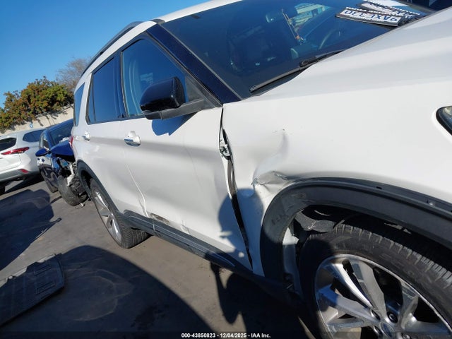Ford Explorer Platinum 2022 1FM5K8HW2NNA06007 Image 13