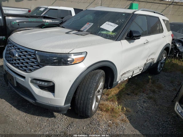 Ford Explorer Platinum 2022 1FM5K8HW2NNA06007 Image 2