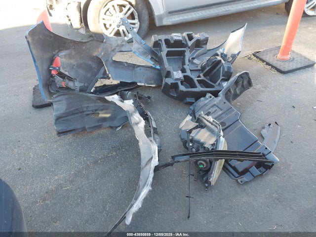 JTDKDTB37E1559410 Toyota Prius C Four