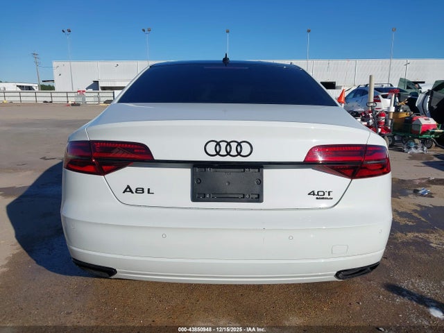 Продаж на аукціоні авто 2018 Audi A8 L 4.0t Sport, vin: WAU43AFD2JN000303, номер лоту: 43850948