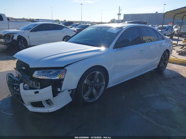 Продаж на аукціоні авто 2018 Audi A8 L 4.0t Sport, vin: WAU43AFD2JN000303, номер лоту: 43850948
