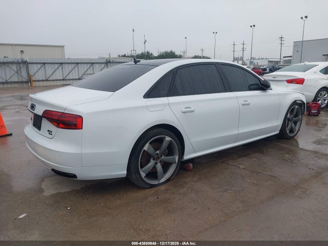 Продаж на аукціоні авто 2018 Audi A8 L 4.0t Sport, vin: WAU43AFD2JN000303, номер лоту: 43850948
