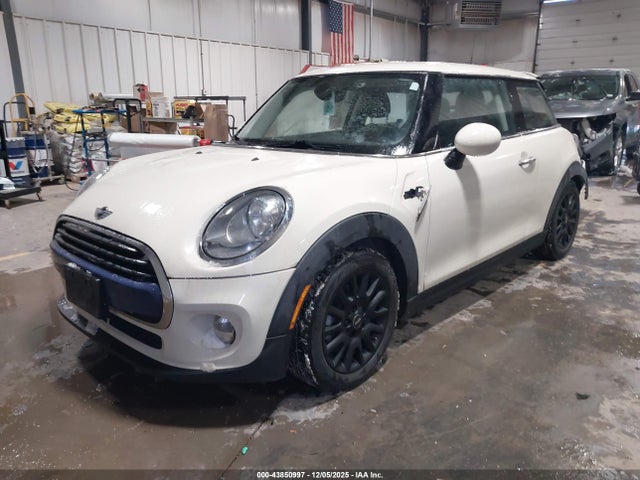 2018 MINI HARDTOP WMWXP5C58J2G62378 Photo 1