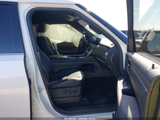 JN8AY3BD0S9300218 Nissan Armada Sl 2wd