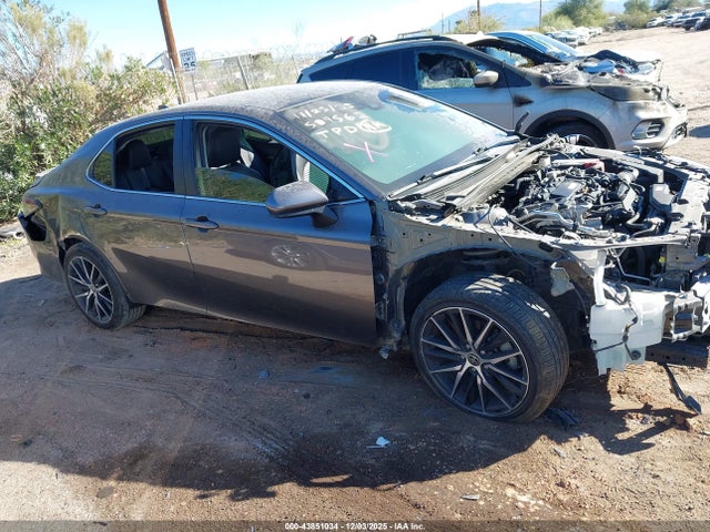 4T1G11AK5MU575464 Toyota CAMRY SE