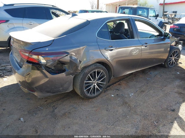 4T1G11AK5MU575464 Toyota CAMRY SE